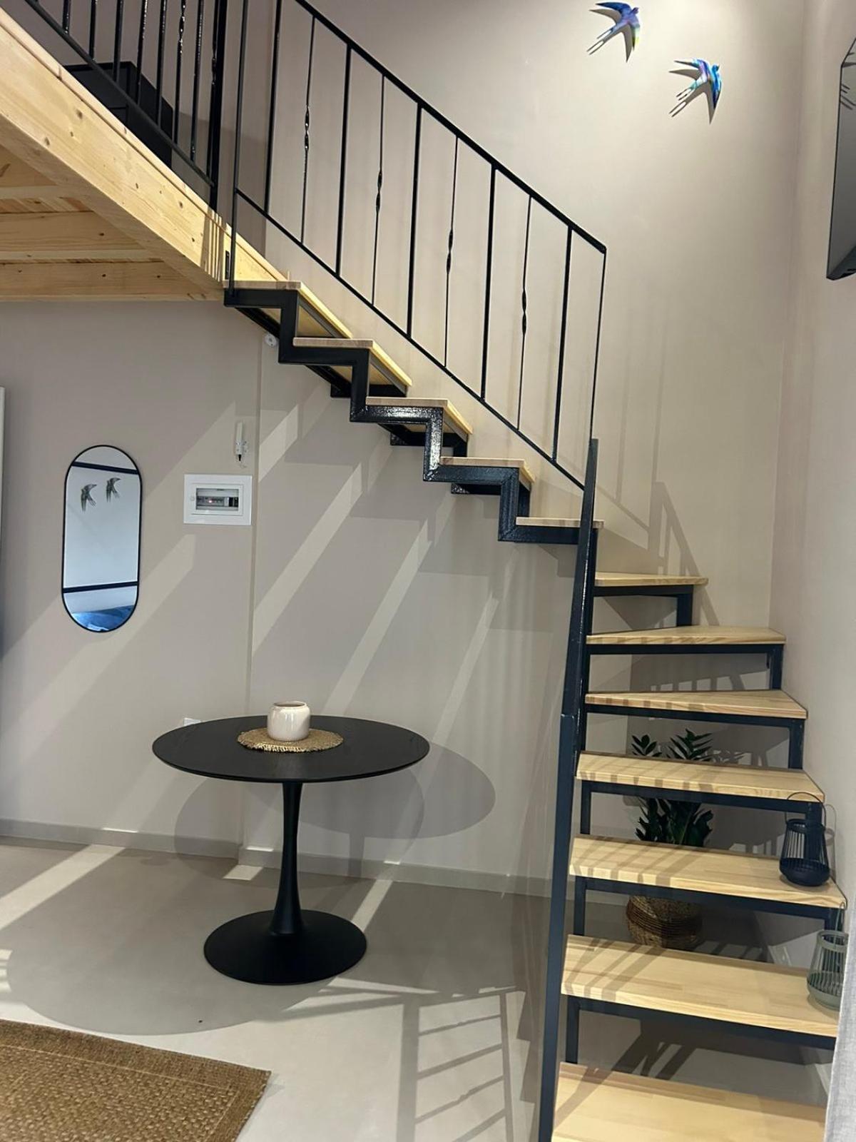Living Yard Thissio Атина Екстериор снимка